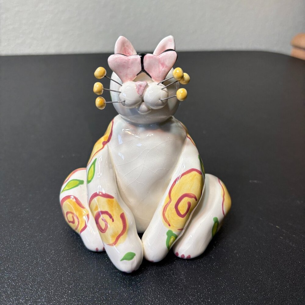 2001 Amy Lacombe Whimsical Floral Cat w/Heart Glasses Annaco Creations